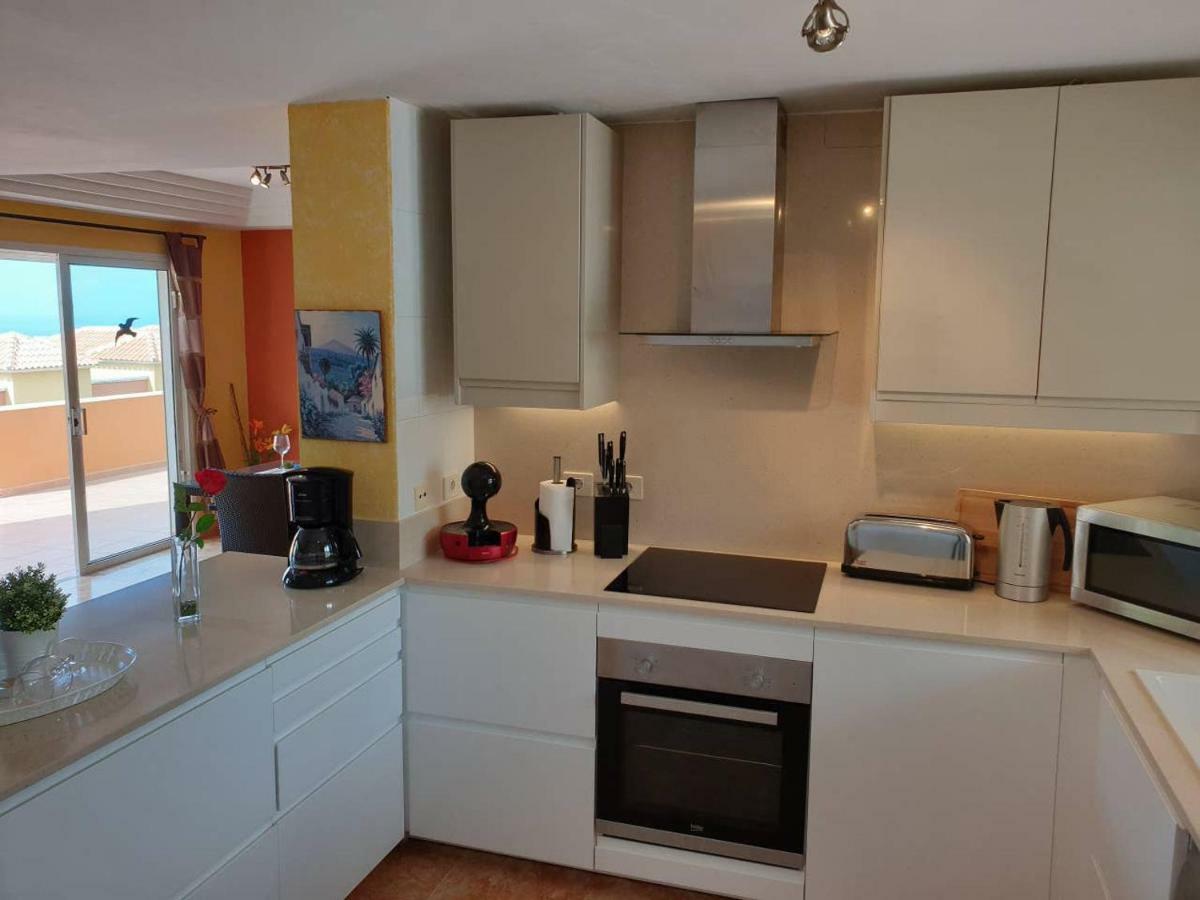 Villa Roque Del Conde With Private Pool, Terrace With Fantastic Sea Views, Wifi, Garden, Garage Adeje 外观 照片