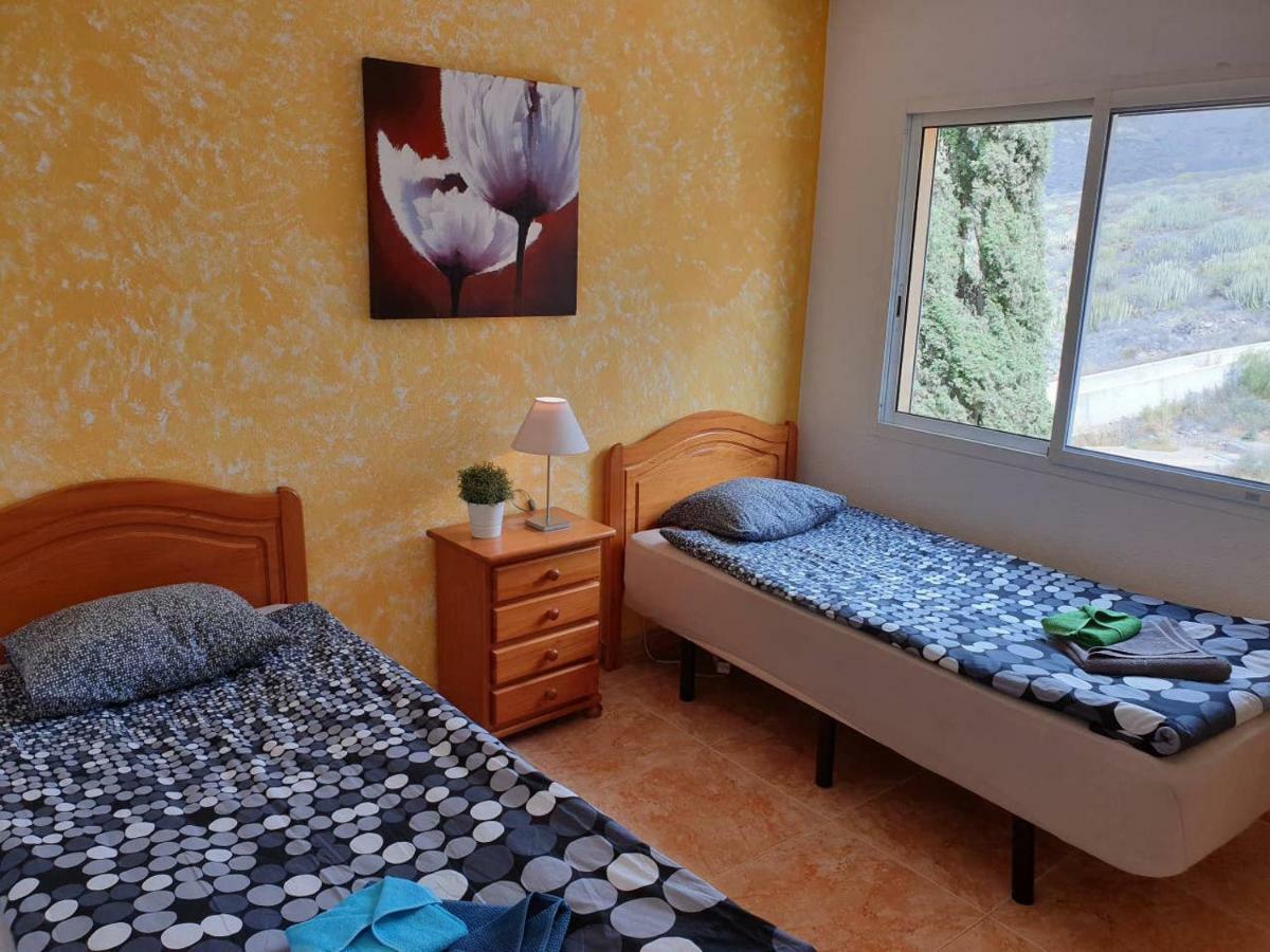 Villa Roque Del Conde With Private Pool, Terrace With Fantastic Sea Views, Wifi, Garden, Garage Adeje 外观 照片