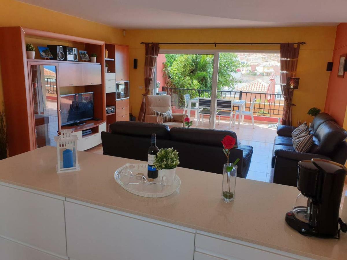 Villa Roque Del Conde With Private Pool, Terrace With Fantastic Sea Views, Wifi, Garden, Garage Adeje 外观 照片