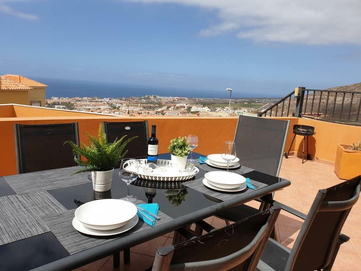 Villa Roque Del Conde With Private Pool, Terrace With Fantastic Sea Views, Wifi, Garden, Garage Adeje 外观 照片