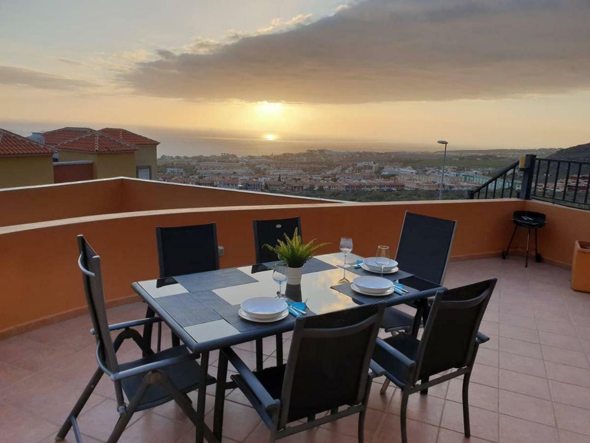 Villa Roque Del Conde With Private Pool, Terrace With Fantastic Sea Views, Wifi, Garden, Garage Adeje 外观 照片